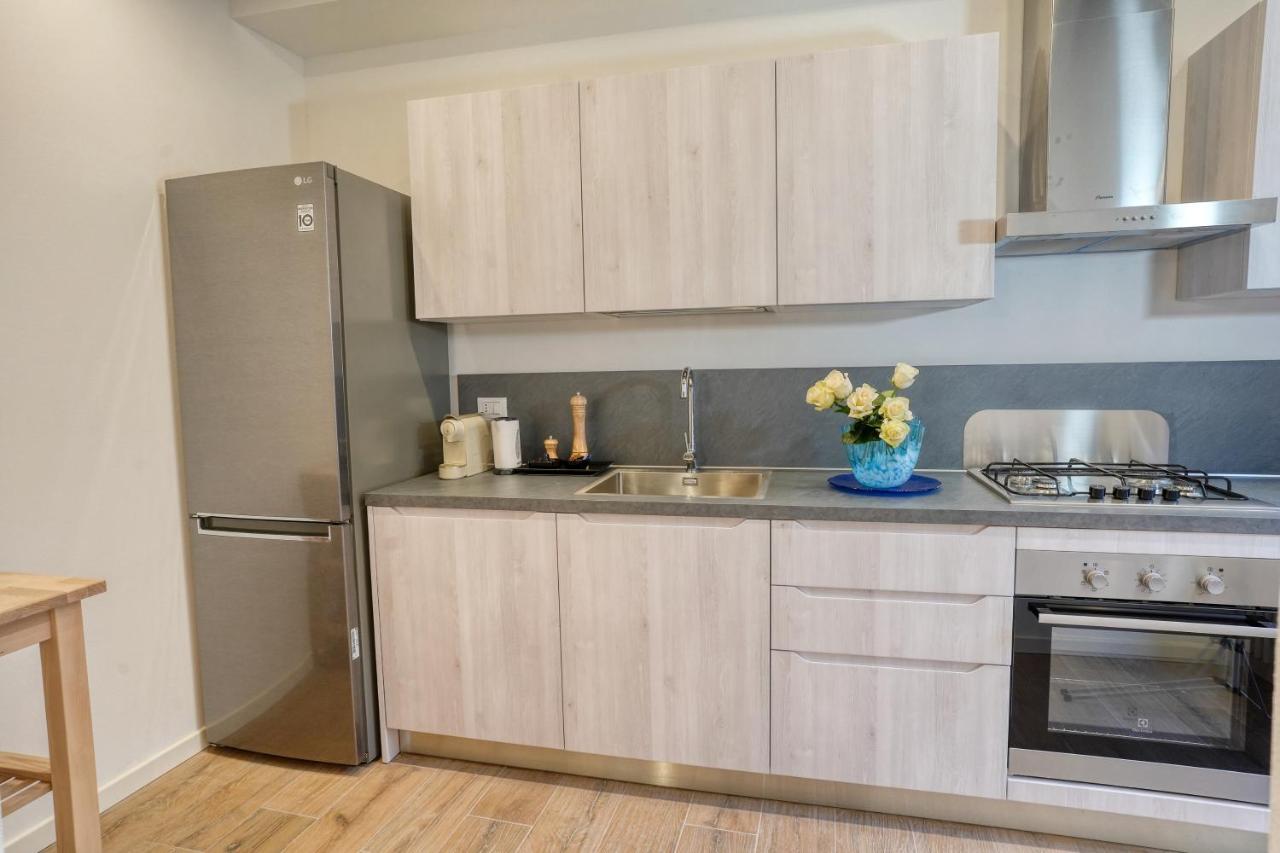 Ecco Suites Apartments Venesia Bagian luar foto
