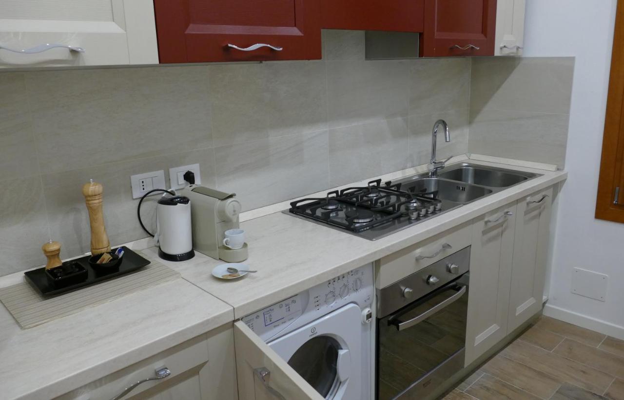 Ecco Suites Apartments Venesia Bagian luar foto